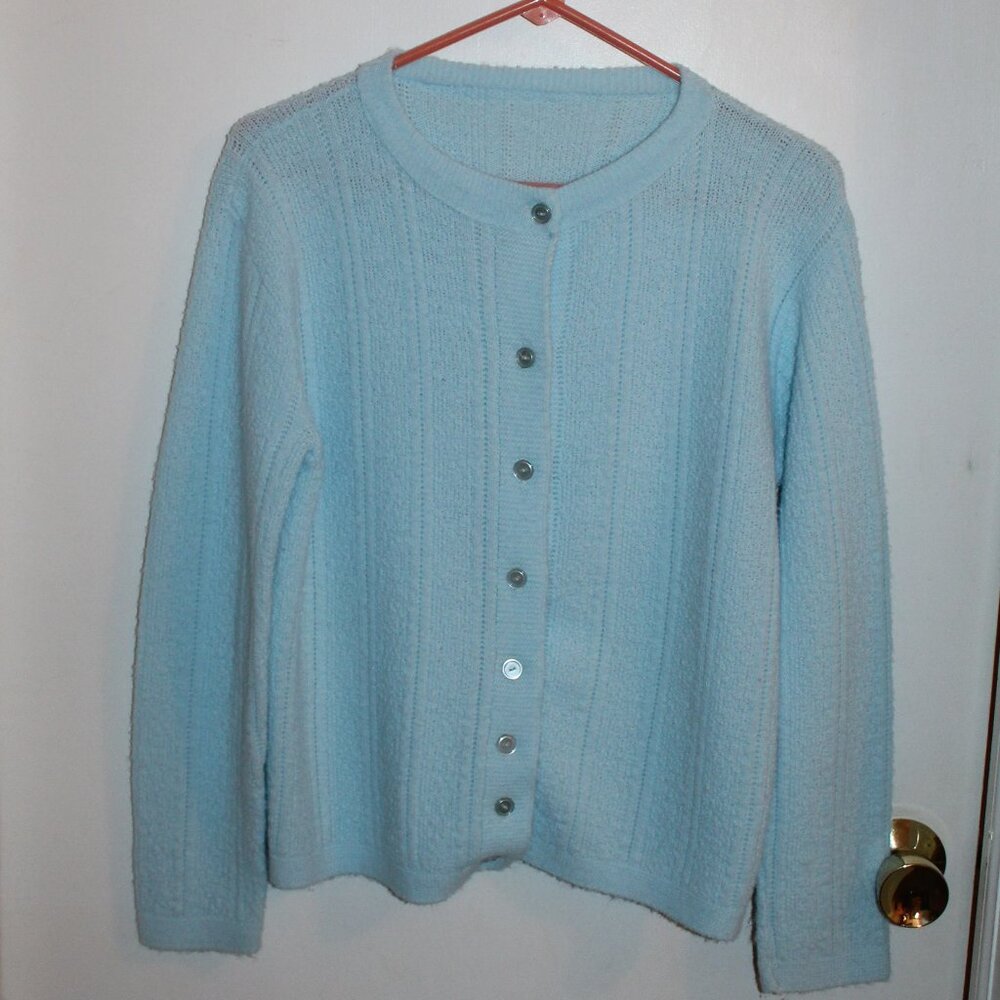Vintage  Women's  Blue  Knit  Cardigan
